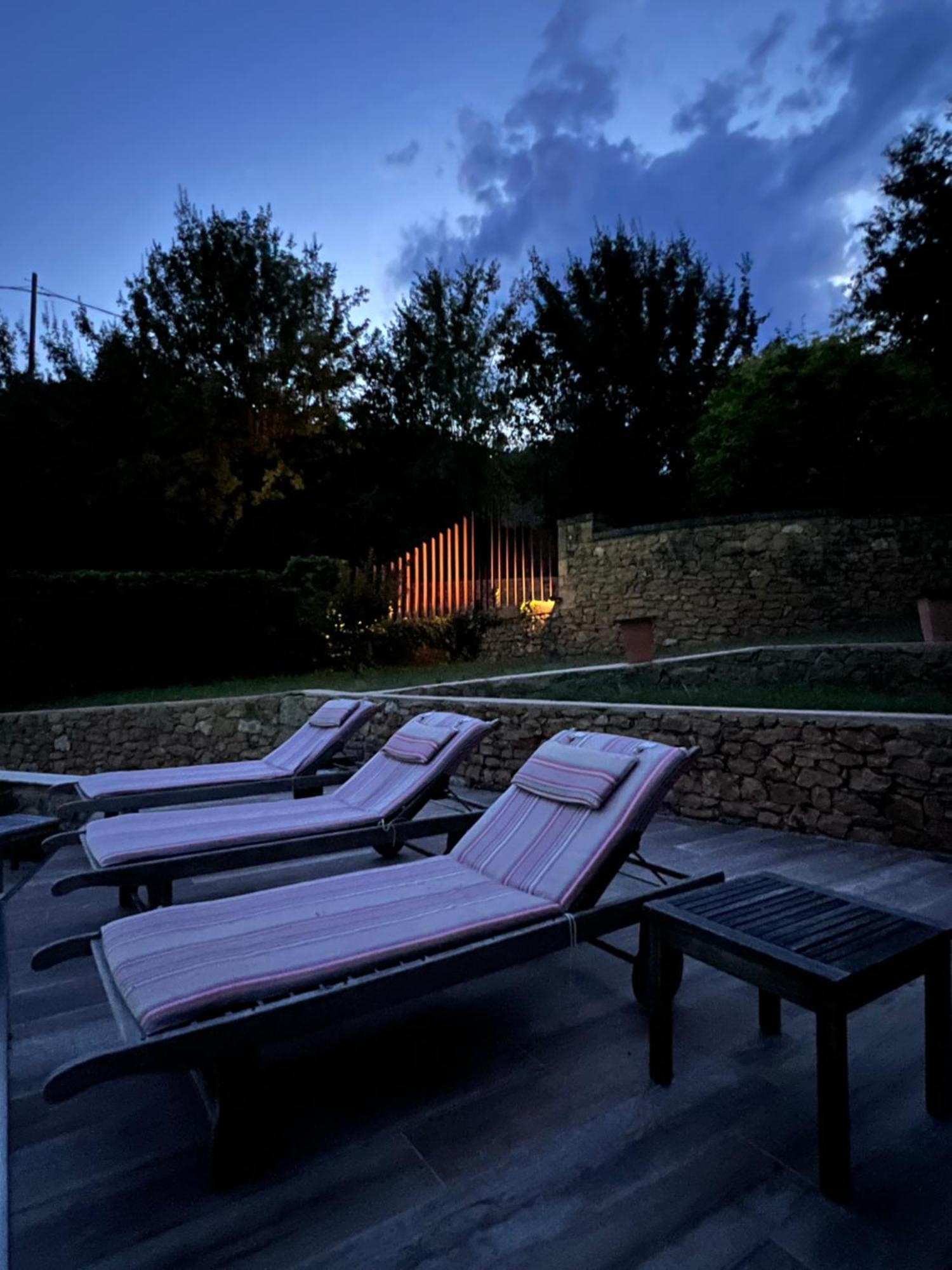 Gite Du Manoir Le Roc Couze-et-Saint-Front Exterior photo
